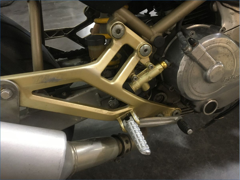 DUCATI 600 MONSTER 