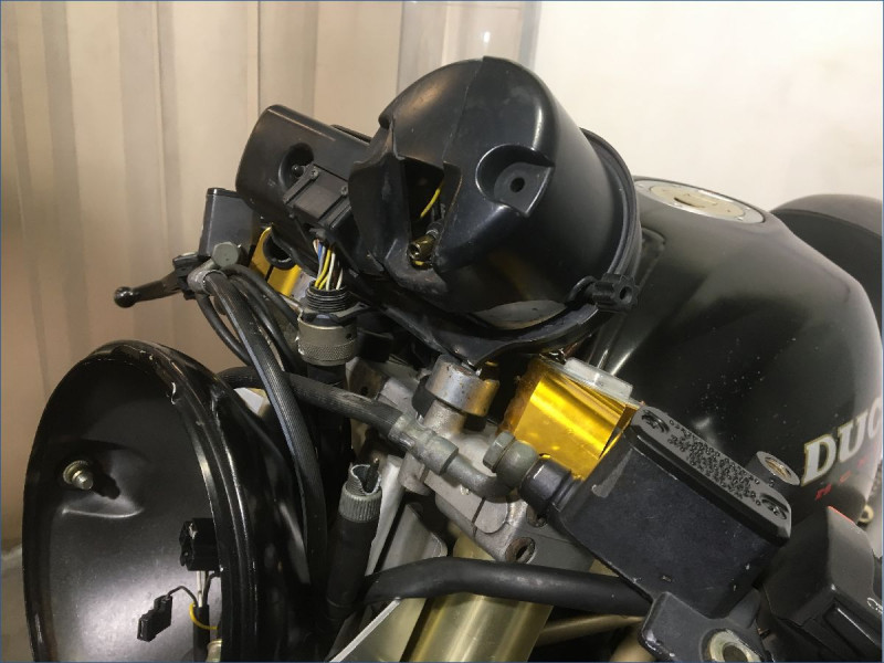 DUCATI 600 MONSTER 
