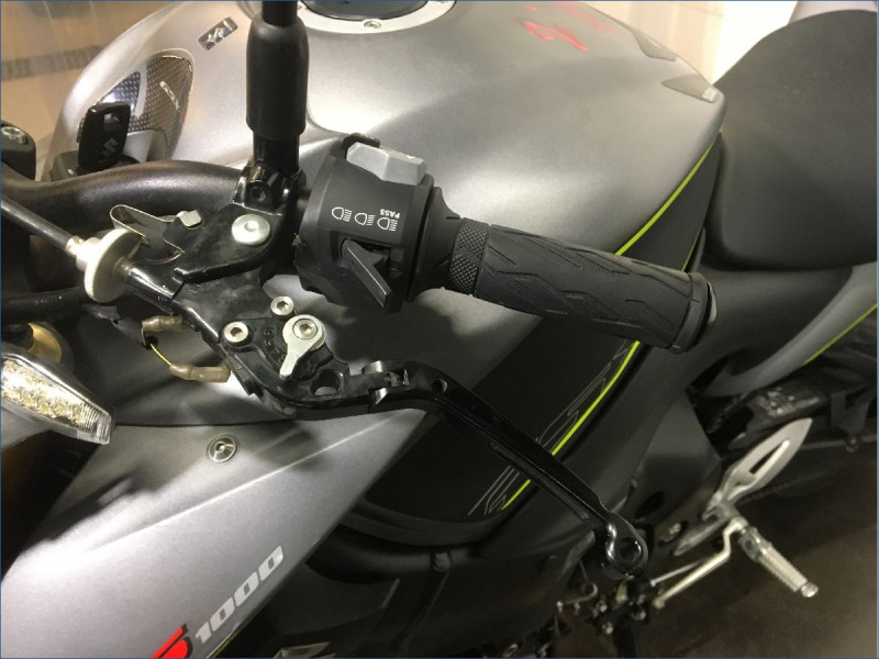 SUZUKI 1000 GSX-S 