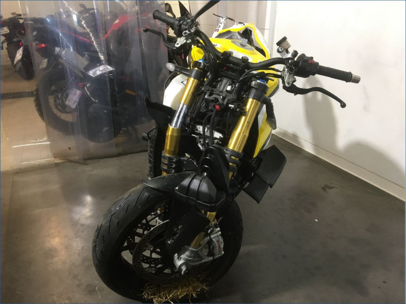 DUCATI 1100 STREETFIGHTER V4 S