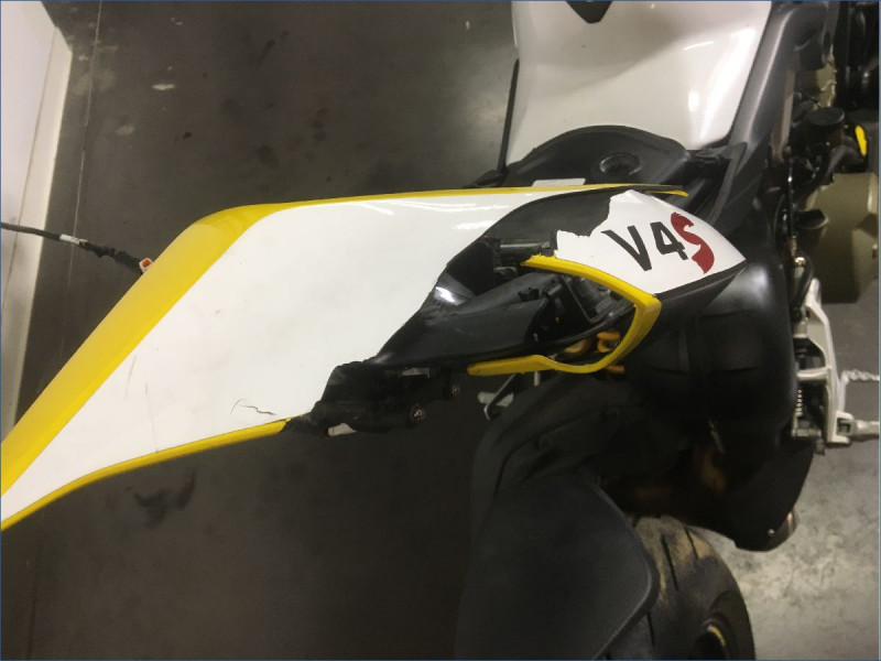 DUCATI 1100 STREETFIGHTER V4 S
