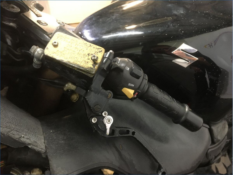 SUZUKI 1300 GSXR HAYABUSA 