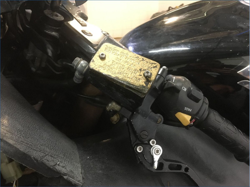 SUZUKI 1300 GSXR HAYABUSA 