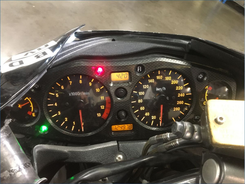 SUZUKI 1300 GSXR HAYABUSA 