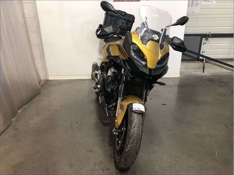 BMW F900XR 