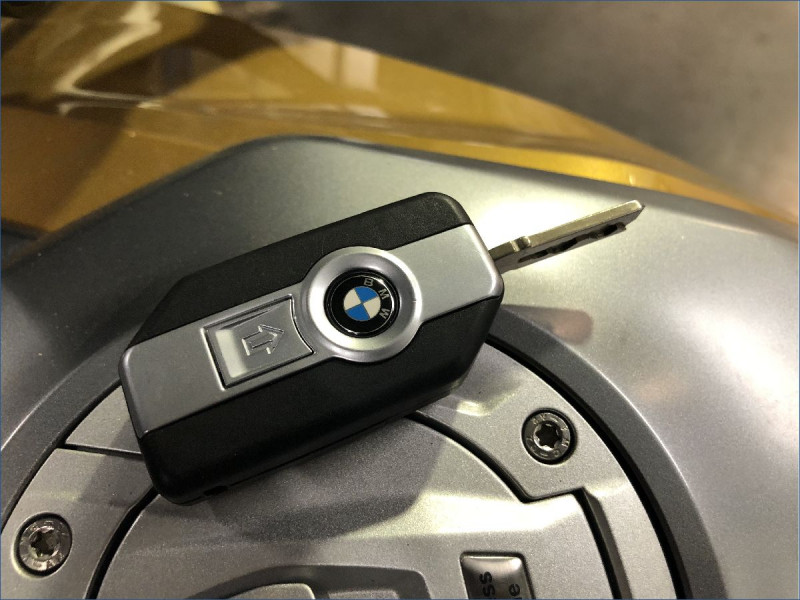 BMW F900XR 