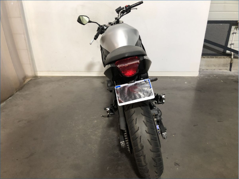 YAMAHA XJ6 