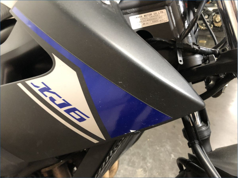 YAMAHA XJ6 