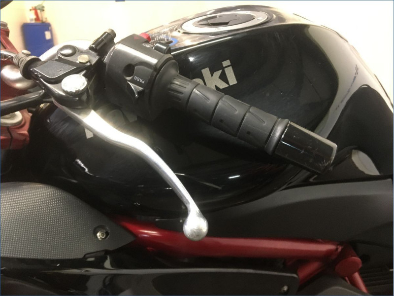 KAWASAKI ER6 F