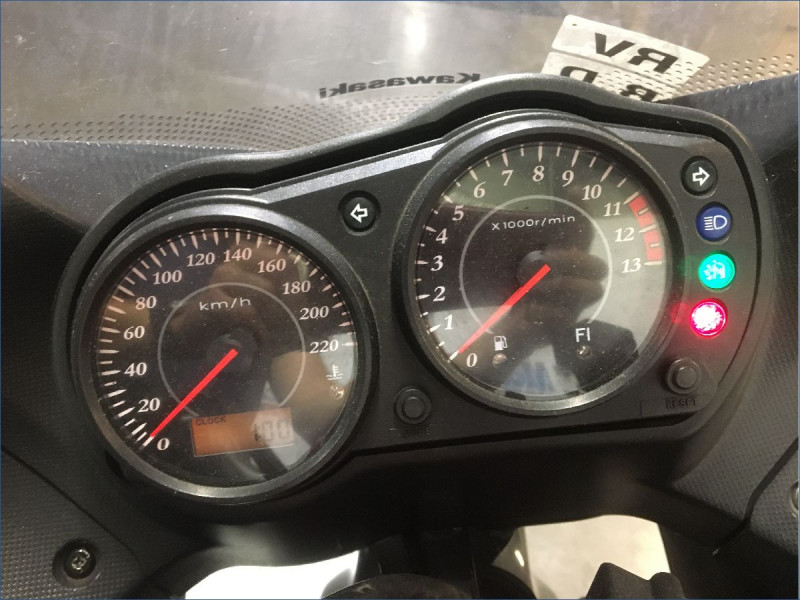 KAWASAKI ER6 F