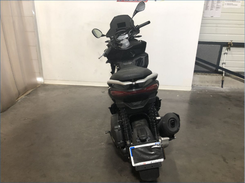 APRILIA 125 SR GT 