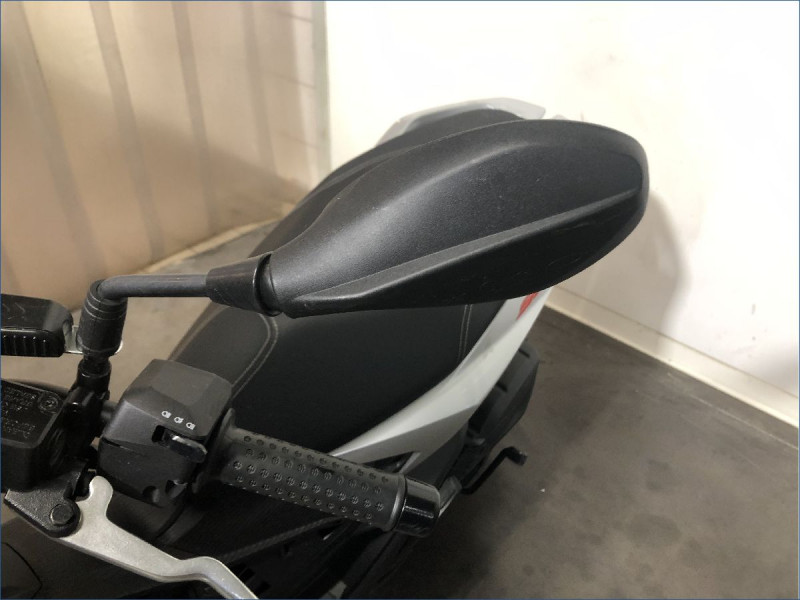 APRILIA 125 SR GT 