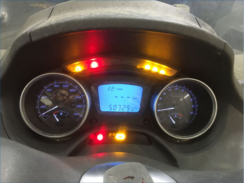 PIAGGIO 300 MP3 LT
