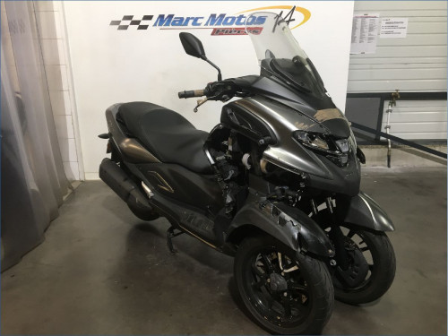 YAMAHA 300 TRICITY 