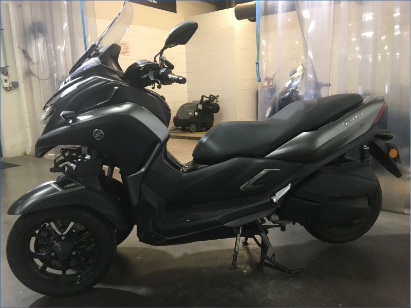 YAMAHA 300 TRICITY 