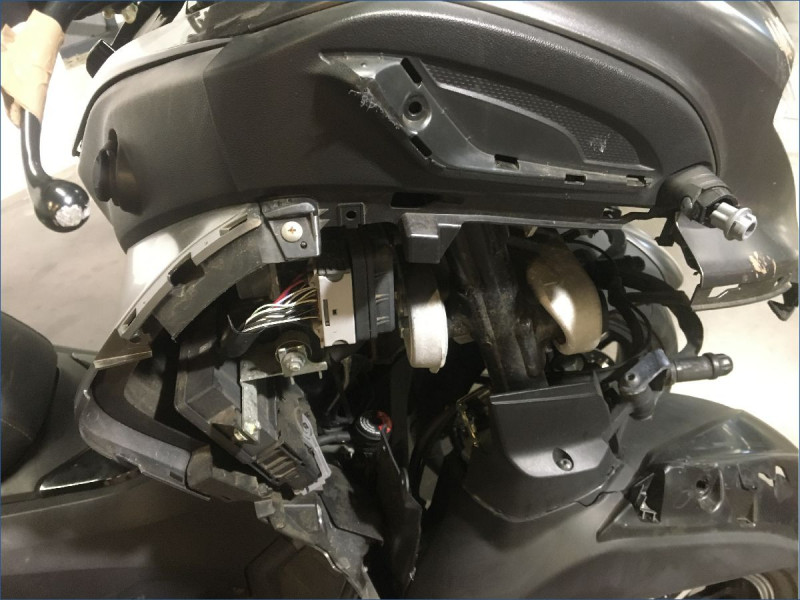 YAMAHA 300 TRICITY 