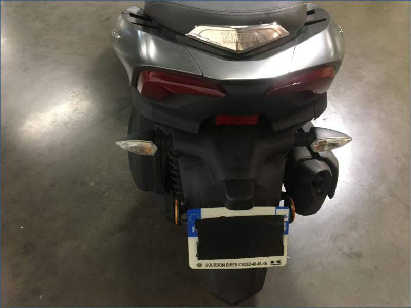 YAMAHA 300 TRICITY 