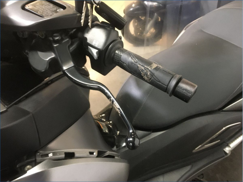 YAMAHA 300 TRICITY 