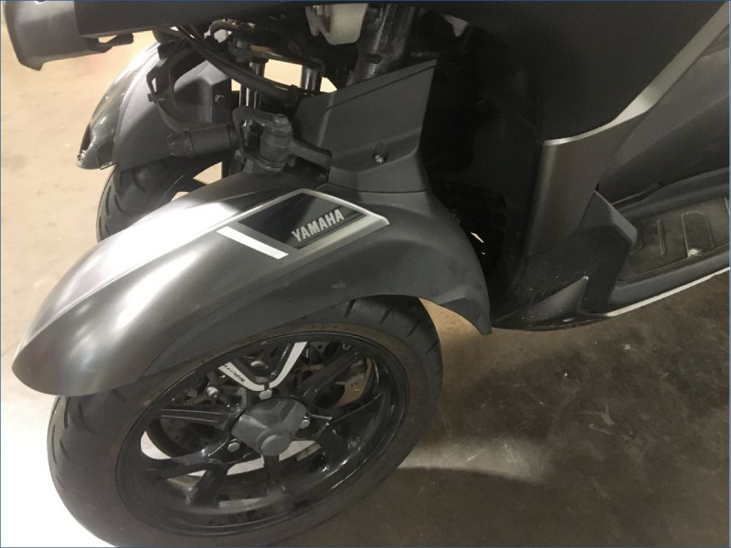 YAMAHA 300 TRICITY 