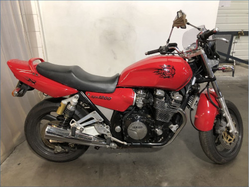 YAMAHA 1200 XJR 