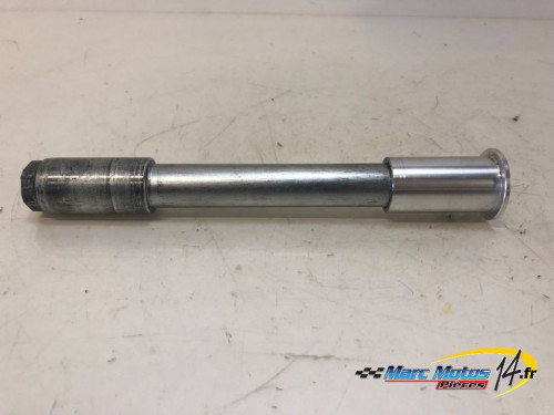 AXE DE ROUE AVANT SUZUKI 600 GSXR 2001