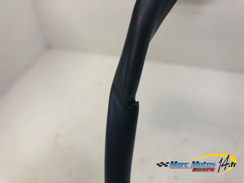 COMMODO DROIT SUZUKI 600 GSXR 2001