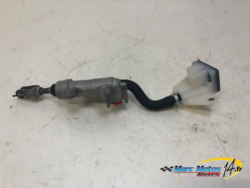 MAITRE CYLINDRE DE FREIN ARRIERE SUZUKI 600 GSXR 2001