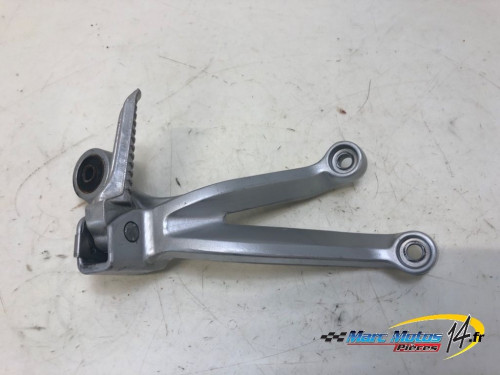 PLATINE ARRIERE DROITE SUZUKI 600 GSXR 2001