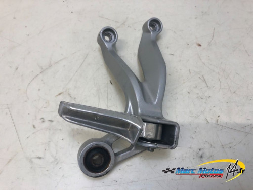 PLATINE ARRIERE DROITE SUZUKI 600 GSXR 2001