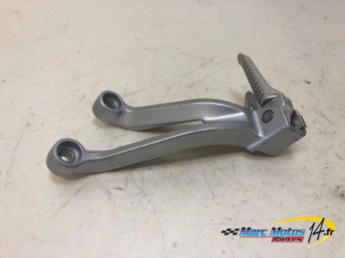 PLATINE ARRIERE GAUCHE SUZUKI 600 GSXR 2001