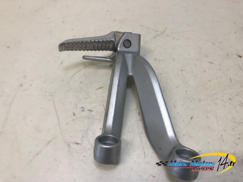 PLATINE ARRIERE GAUCHE SUZUKI 600 GSXR 2001