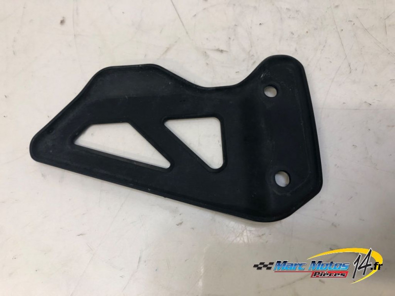 PLATINE AVANT DROITE SUZUKI 600 GSXR 2001