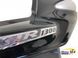 CACHE LATERAL INTERMEDIAIRE DROIT YAMAHA 1300 XJR 2008