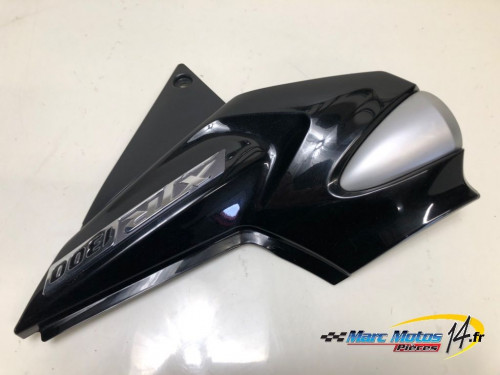CACHE LATERAL INTERMEDIAIRE GAUCHE YAMAHA 1300 XJR 2008