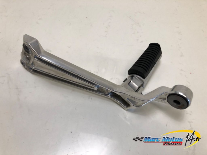 PLATINE ARRIERE DROITE YAMAHA 1300 XJR 2008