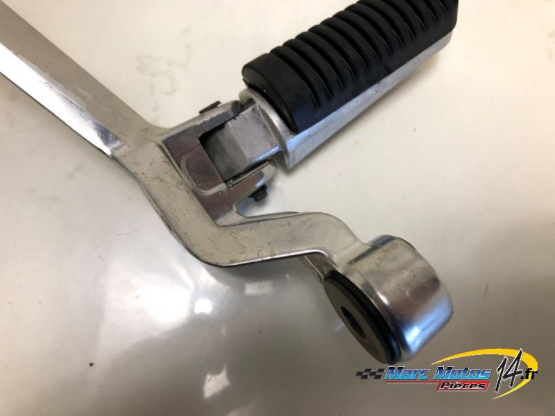 PLATINE ARRIERE DROITE YAMAHA 1300 XJR 2008