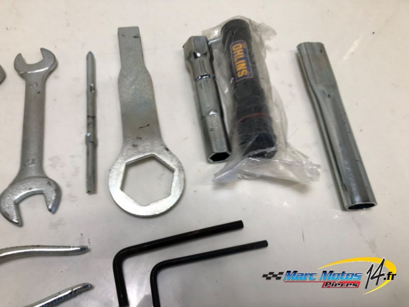 TROUSSE A OUTILS YAMAHA 1300 XJR 2008