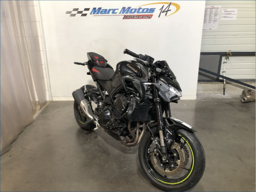 KAWASAKI Z900 
