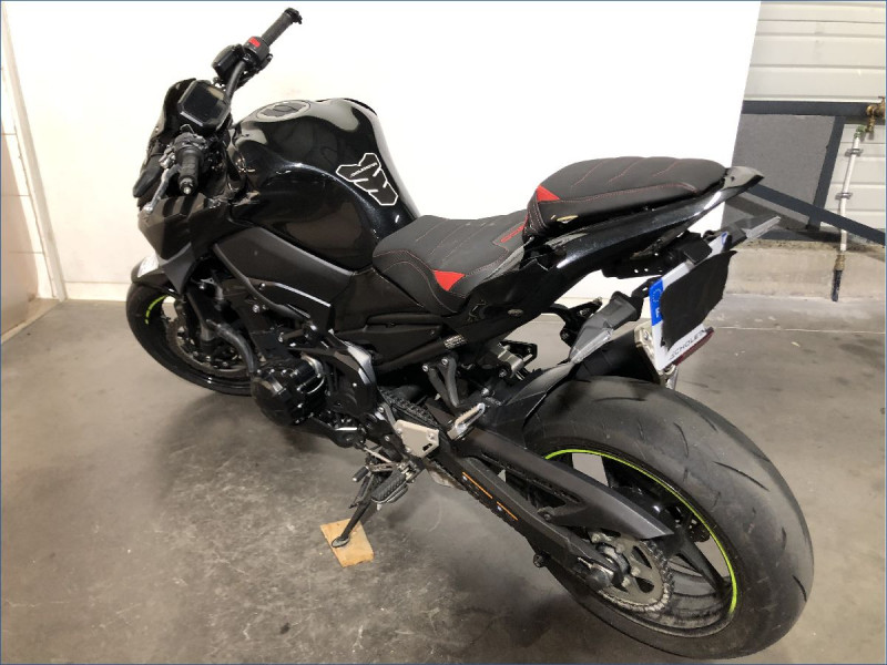 KAWASAKI Z900 