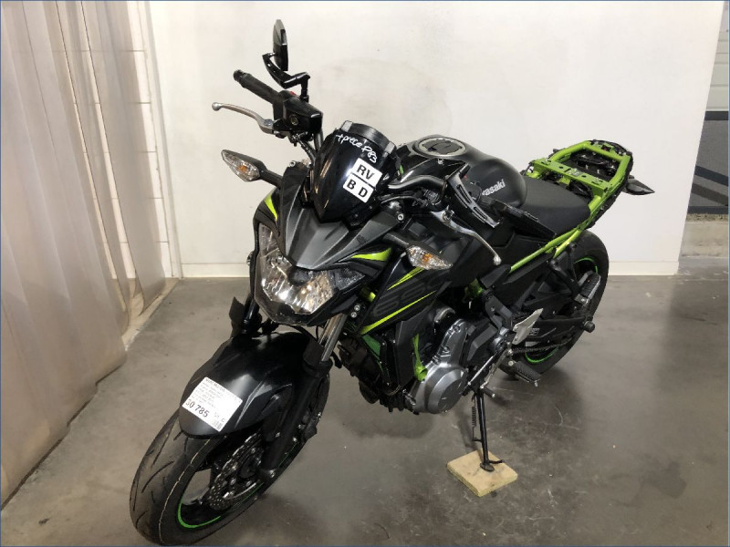 KAWASAKI Z650 