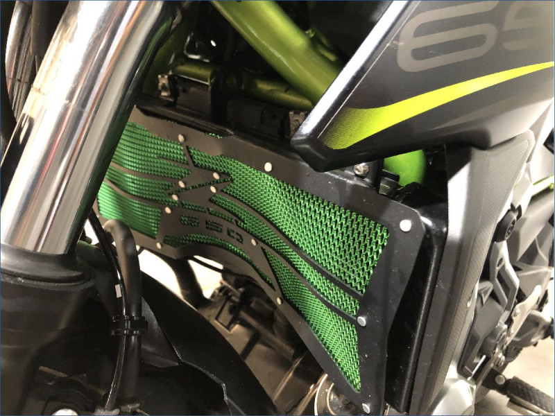KAWASAKI Z650 