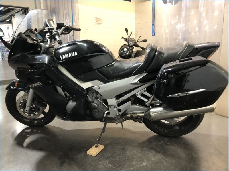 YAMAHA 1300 FJR 