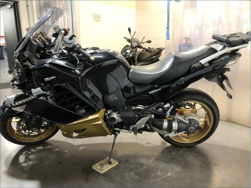 KAWASAKI 1400 GTR 