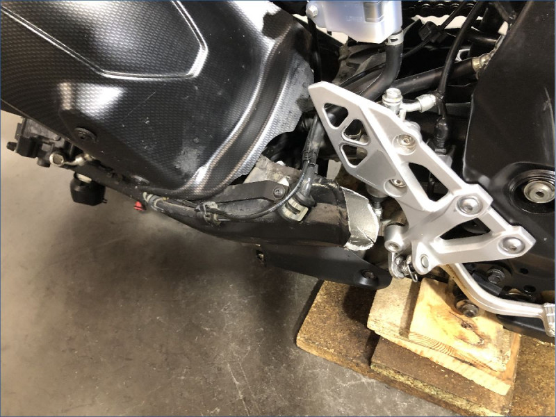 SUZUKI GSX-8S 