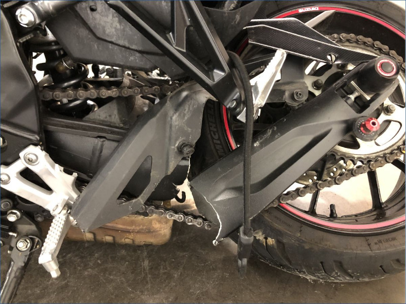 SUZUKI GSX-8S 