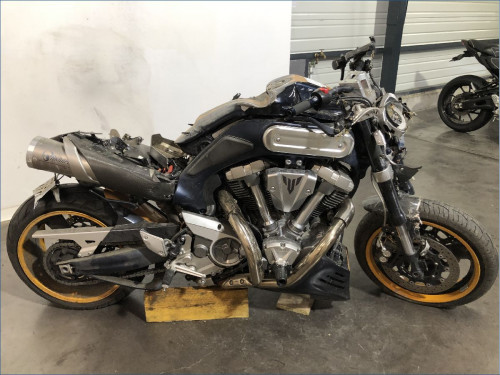 YAMAHA MT01 