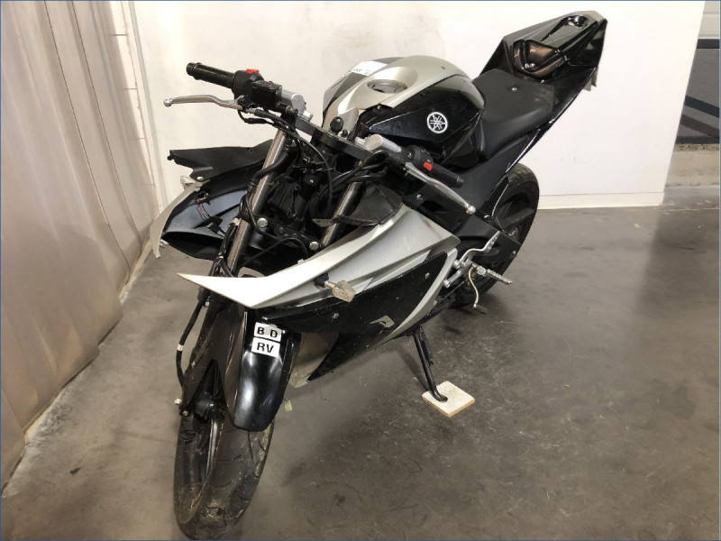 YAMAHA 125 YZF R 