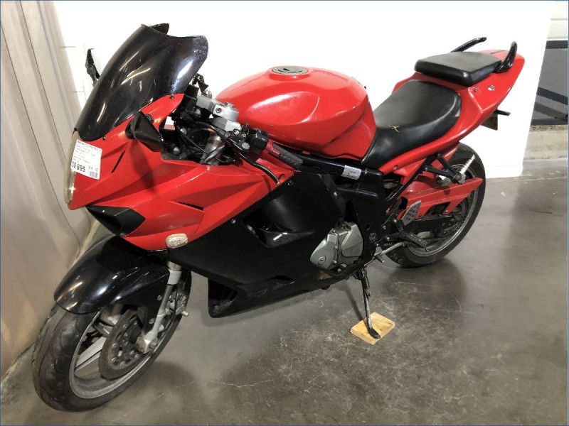 HYOSUNG 650 GT 