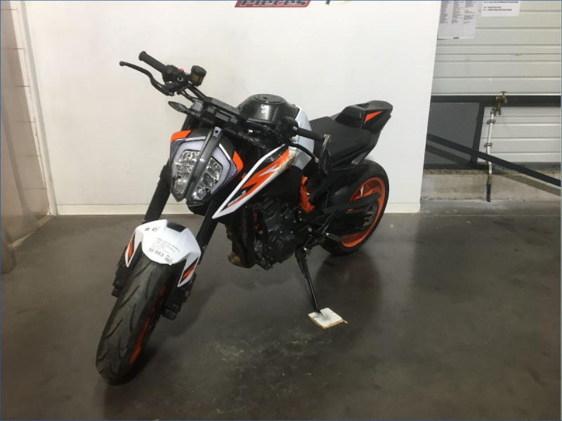 KTM 890 DUKE R