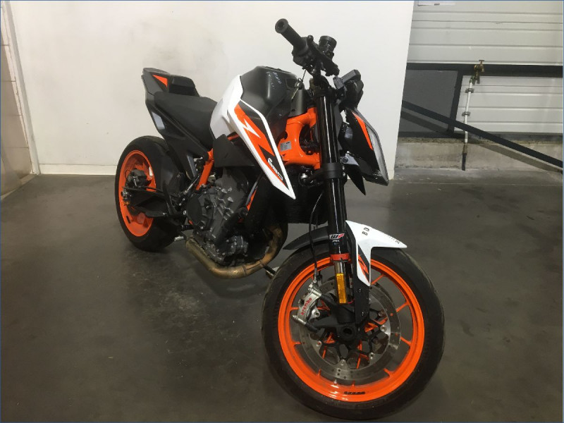 KTM 890 DUKE R